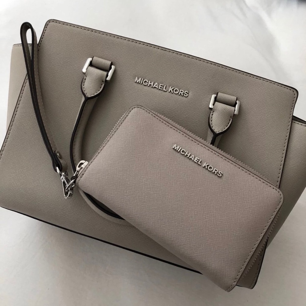Michael Kors Selma Handbag/Wallet Set